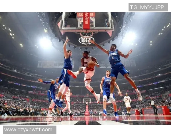 2015年NBA骑士与快船激战回顾球星对决与精彩瞬间全记录