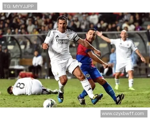 巴轮西亚主场迎战皇马双方争夺欧冠小组出线关键战