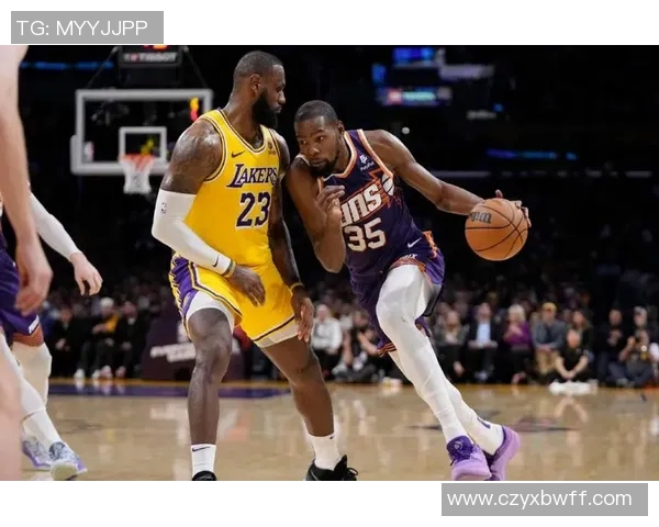 湖人队与凯尔特人激战正酣精彩直播全程回顾与赛后分析 湖人队与凯尔特人激战正酣精彩直播全程回顾与赛后分析