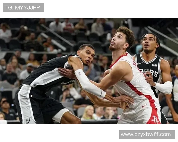 火箭与马刺激战正酣央视直播5月10日精彩对决不容错过 火箭与马刺激战正酣央视直播5月10日精彩对决不容错过